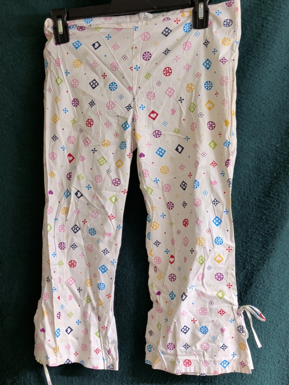 Women's Multicolor Patterned Capri Pants - White
